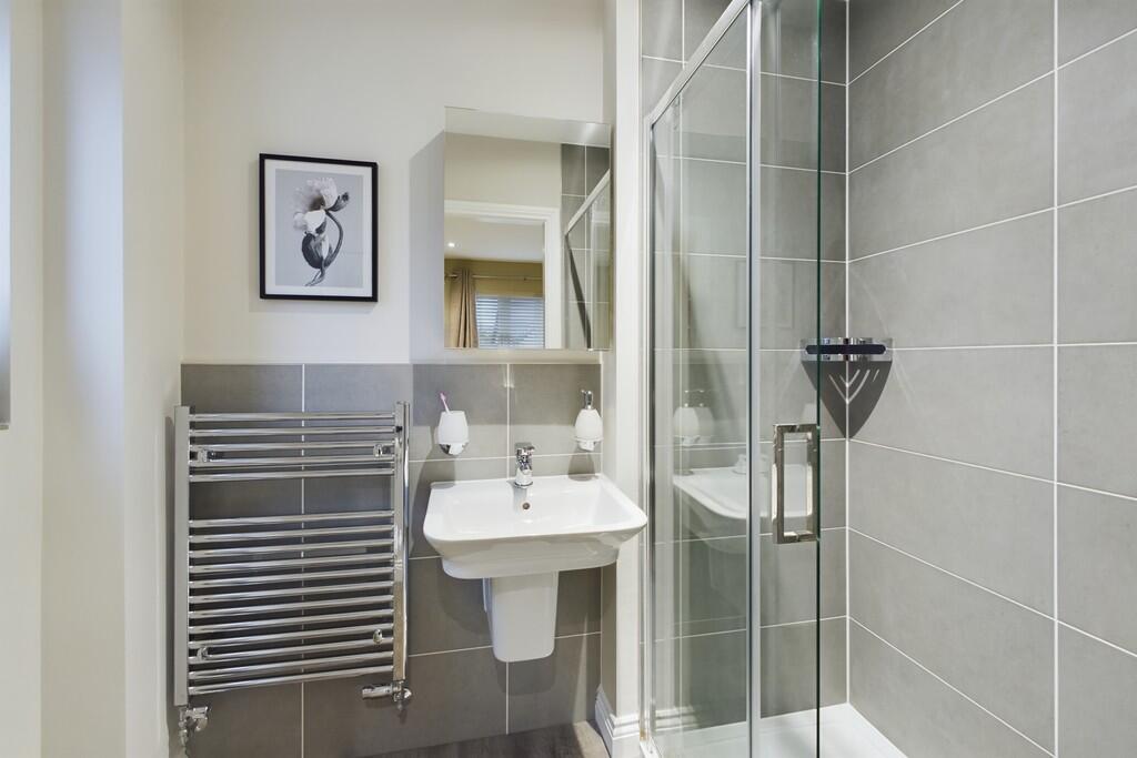 Master EnSuite