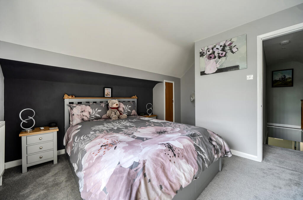 1380396-15-691c90...