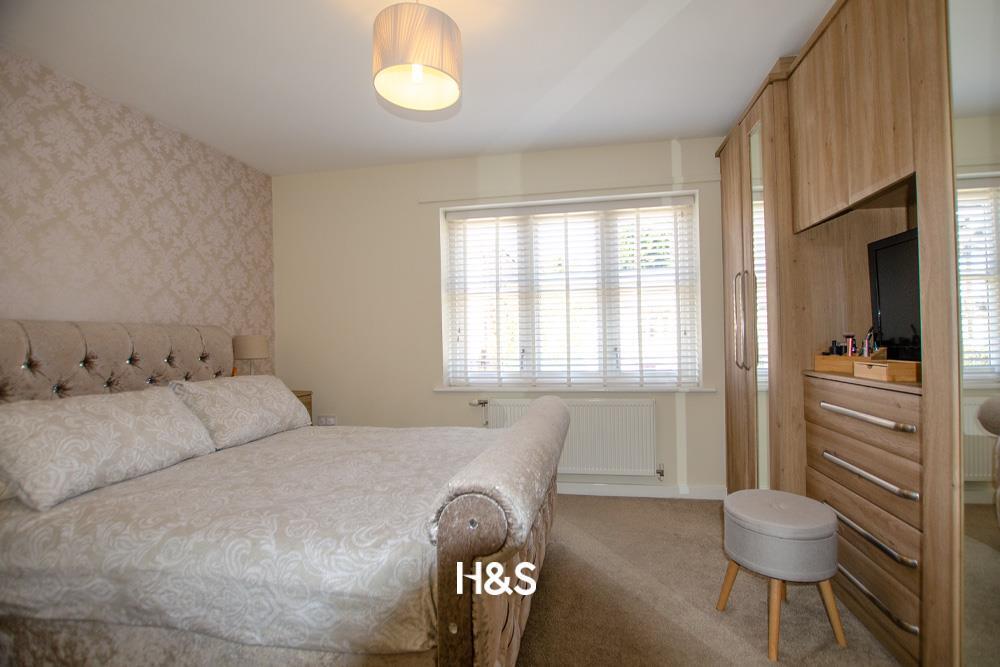 220 Sunderton - Bedroom.jpg