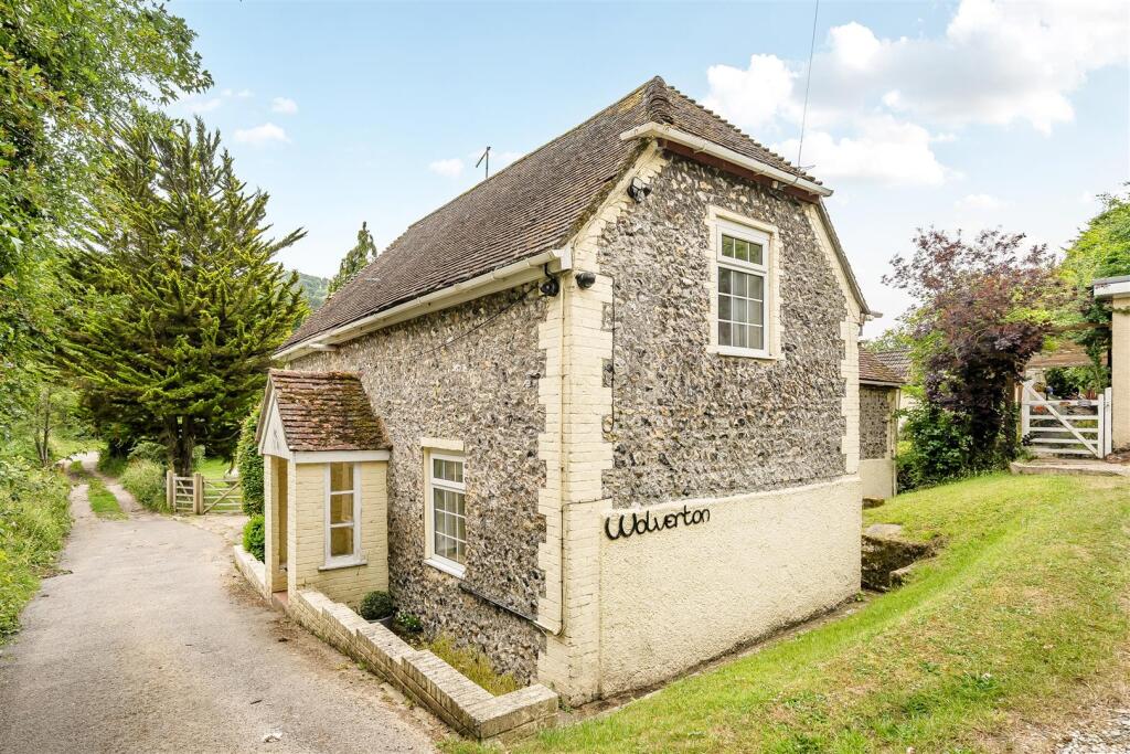 Wolverton - Side View.jpg