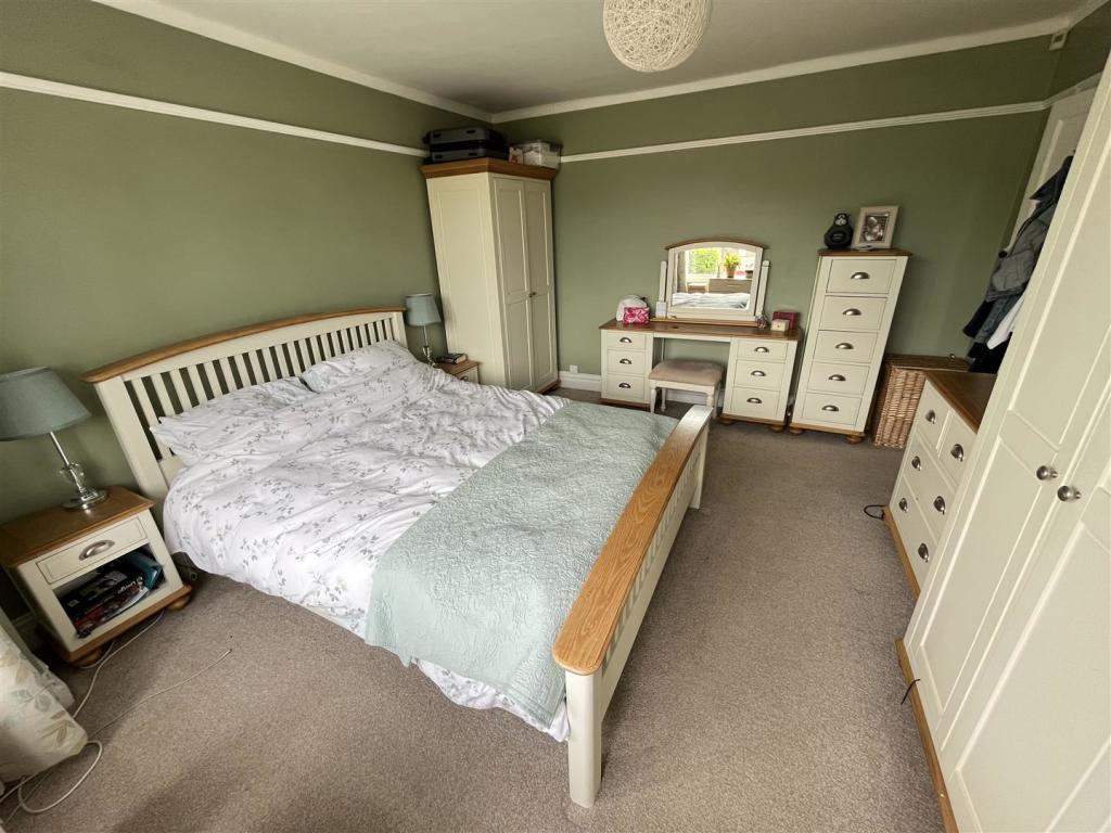 Bedroom 1 Aspect 2