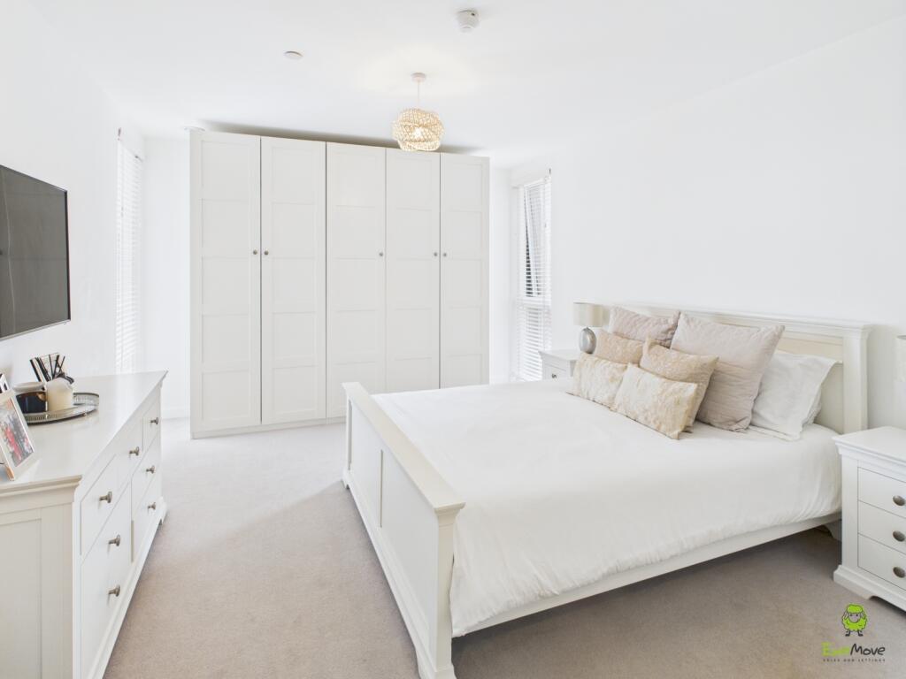 Bedroom James Hillier Ewemove Bexley and Dartford 