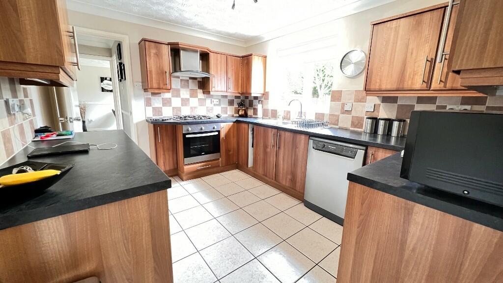 Fitted Kitchen