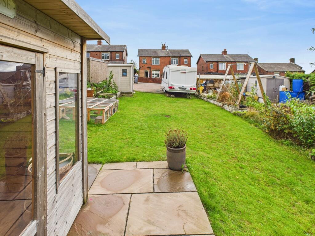 CAM04233G0-PR0029-STILL047