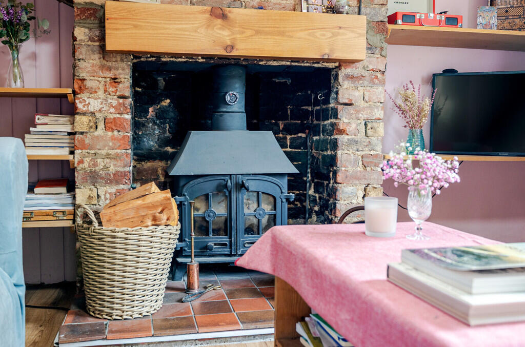 1330272-20-688a27...