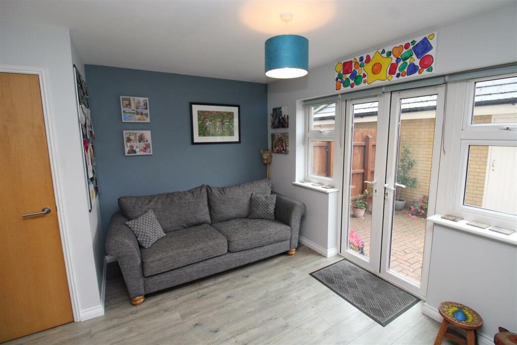 Sitting / Dining Room