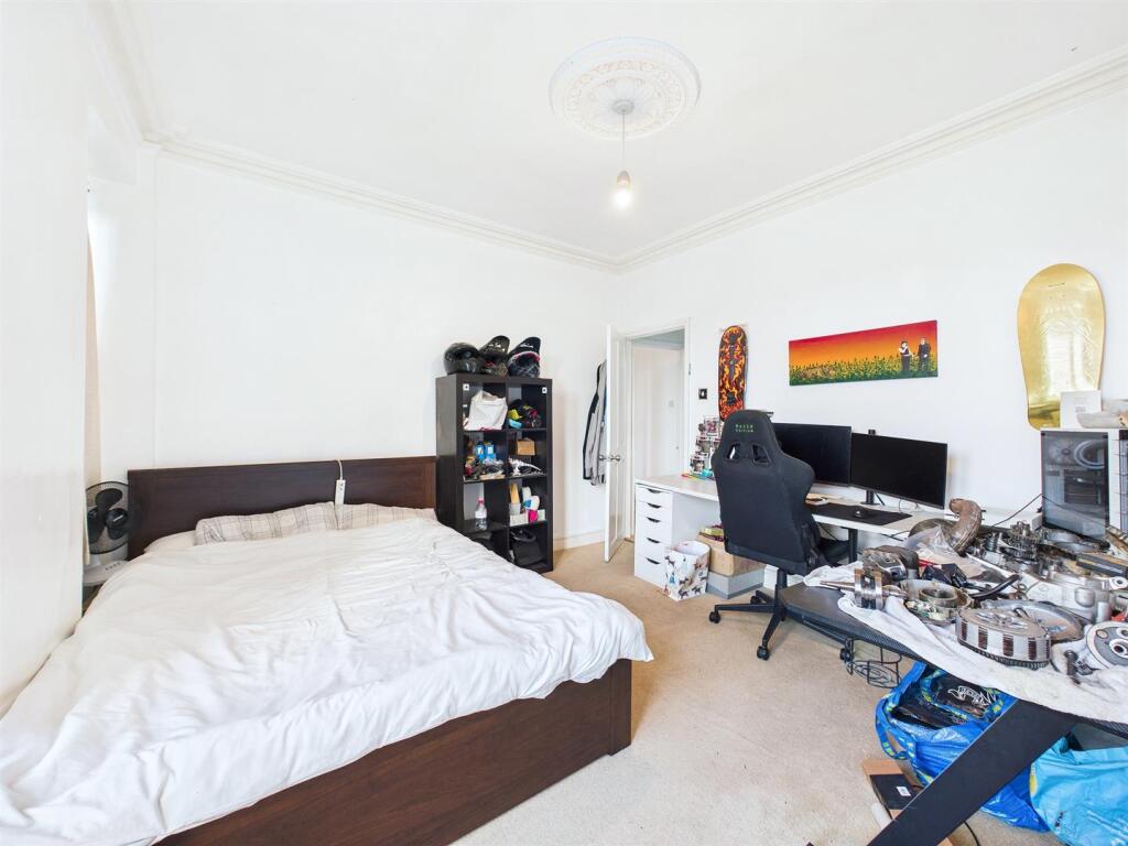 18 - Semi-detached House for Auction, Pill.jpg