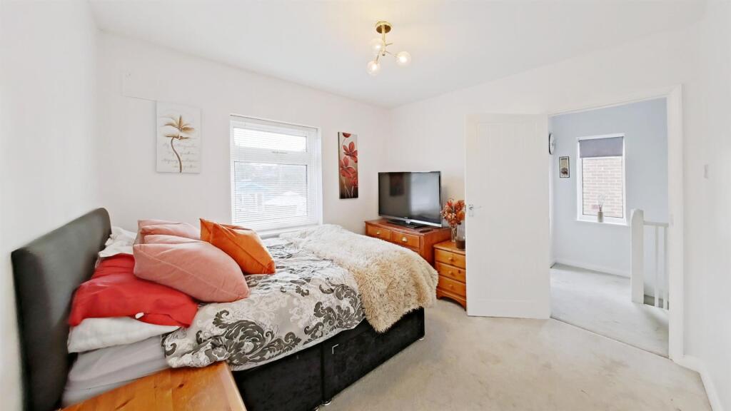 Rear Bedroom