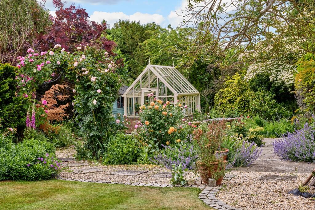 289575 - Juliet-Murphy-Photography-Church-Stree...