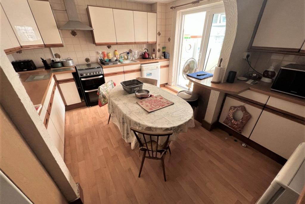 Kitchen/Breakfast Ro