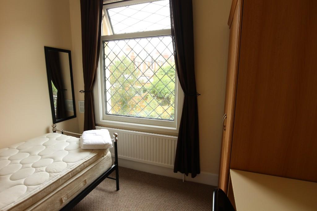Bedroom 5  1st floor