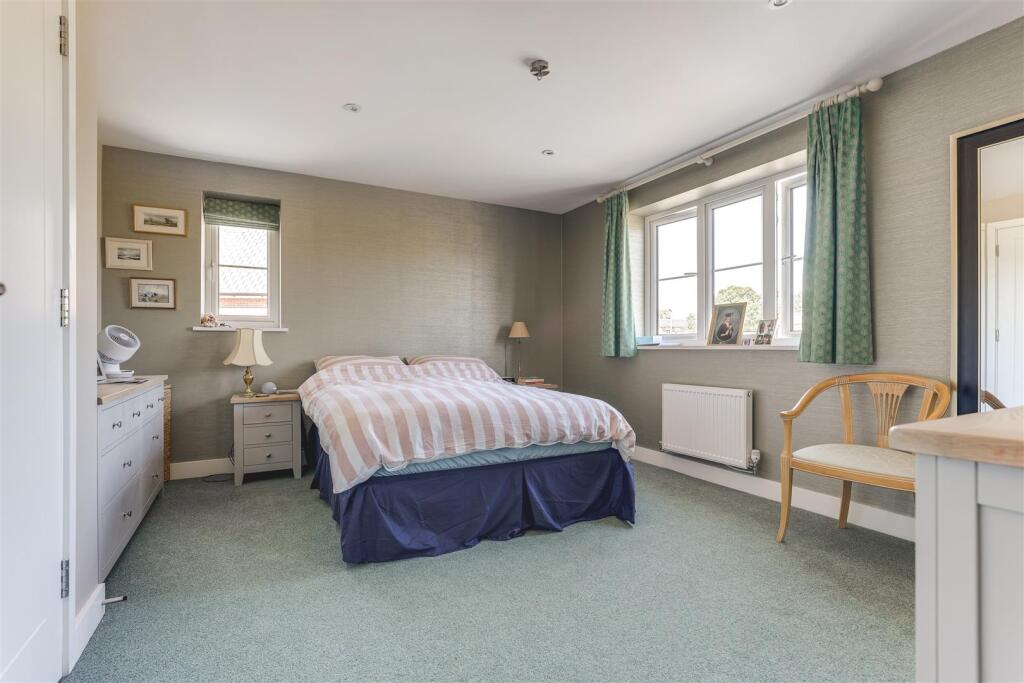 Joyce Frankland Close-1.jpg