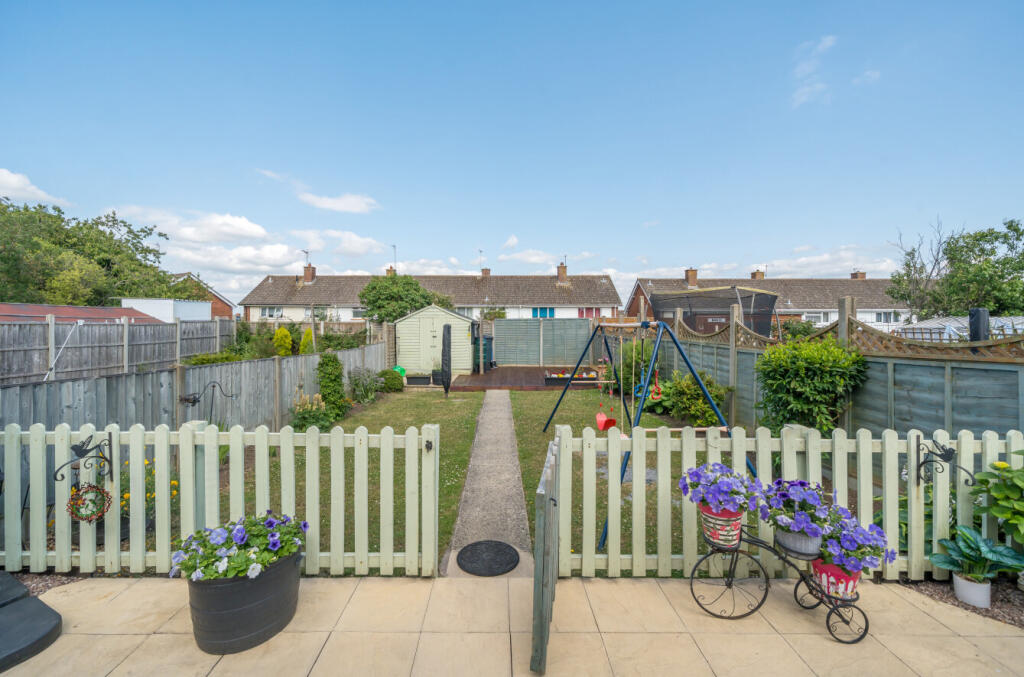 1310839-5-685057c...