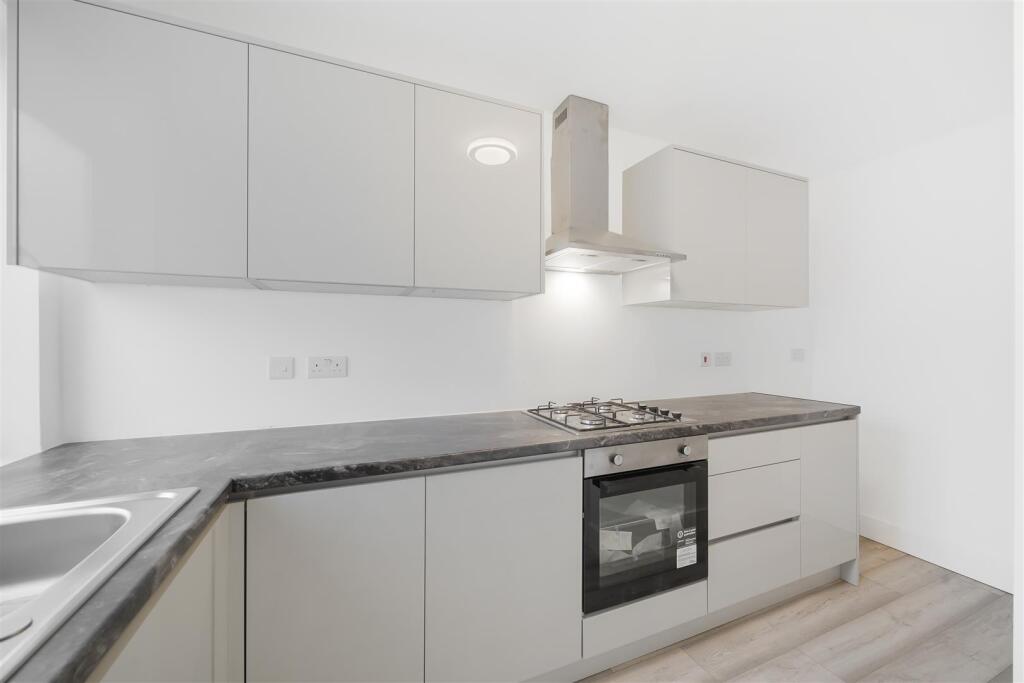 2 Richards Court, Charterhouse Avenue - I62mNAIkDu