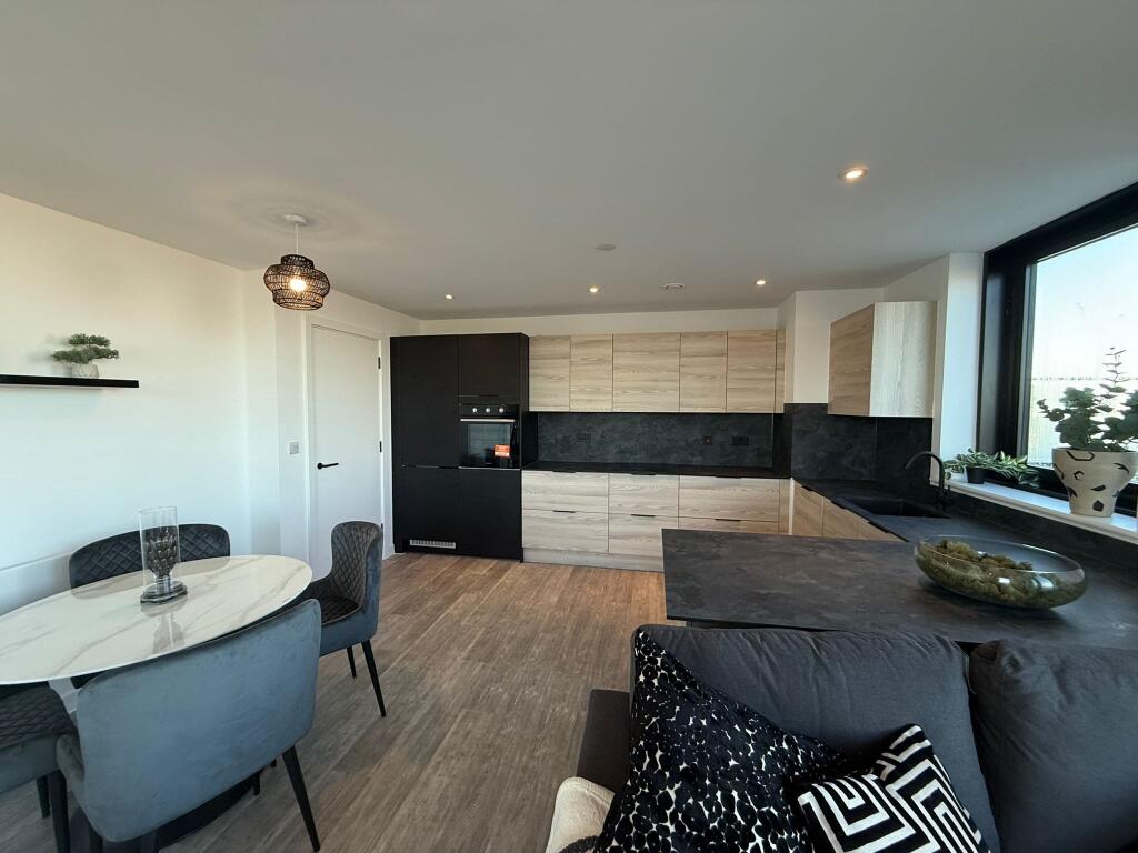 1504 Kitchen
