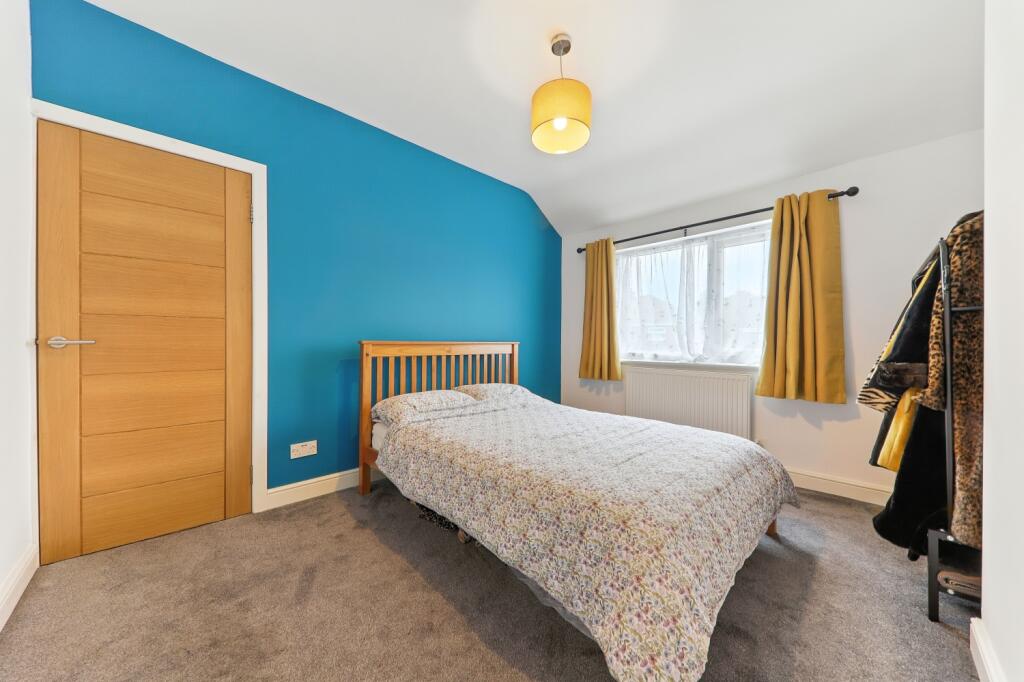 Bedroom 2 - Willow Garth - EweMove Pontefract