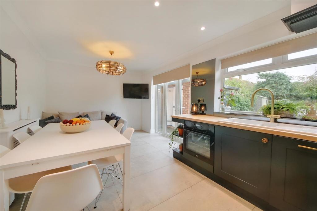 Kitchen Dining Room.jpg