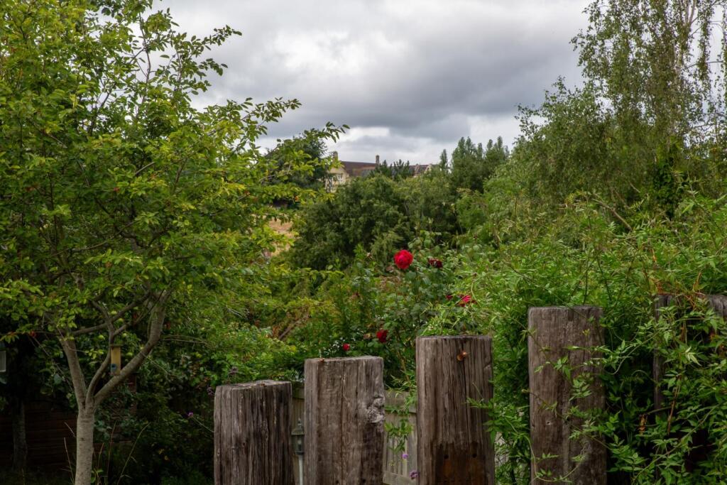 3 Claude Avenue BA2 1AE-10.jpg