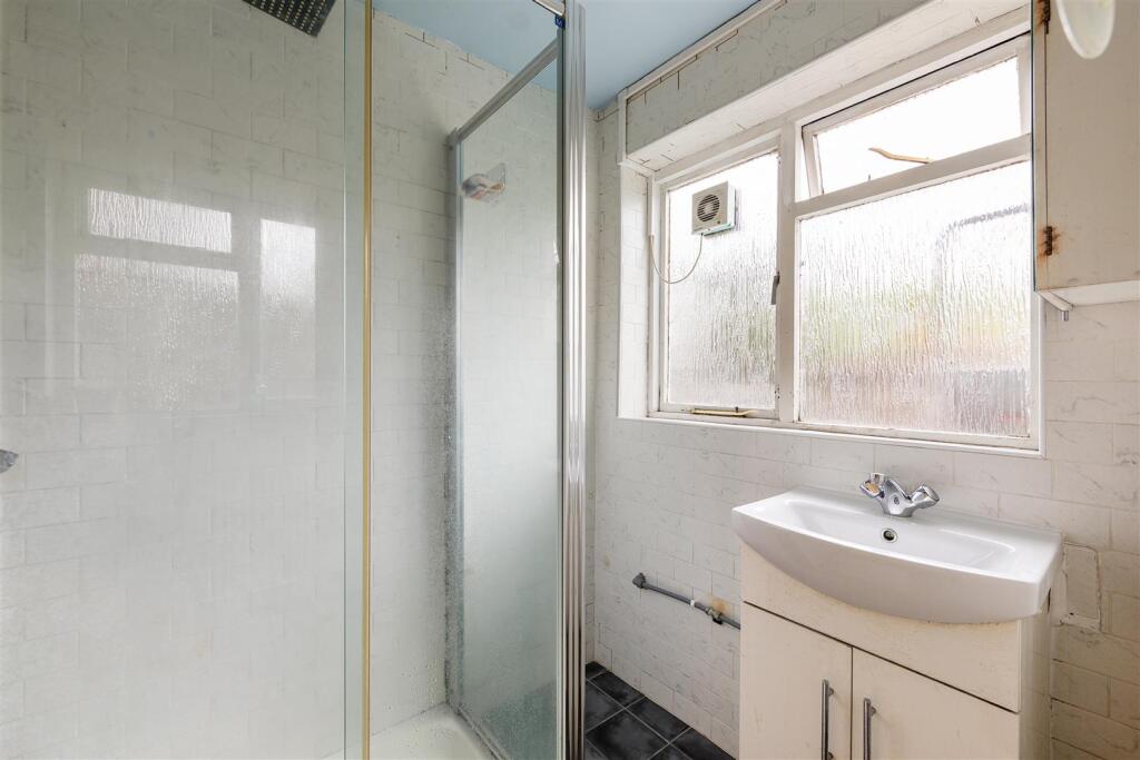 Winchester Road E4
