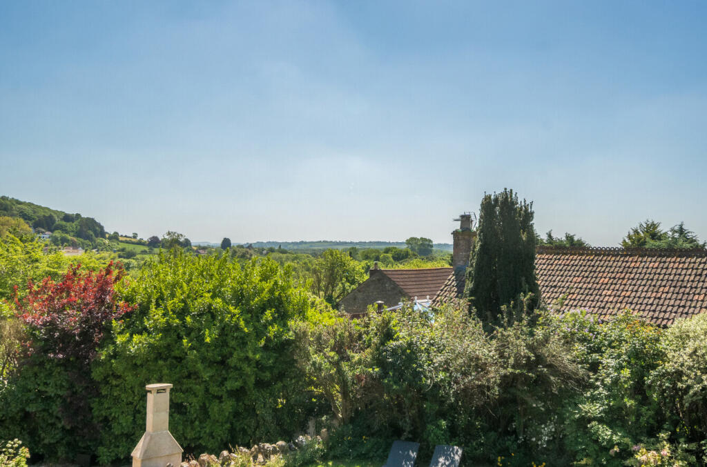 1281793-40-682731...