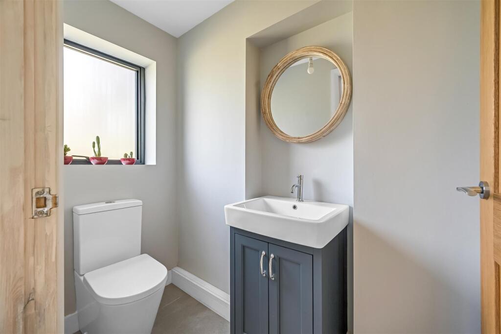 Boot / Utility Room / Downstairs WC