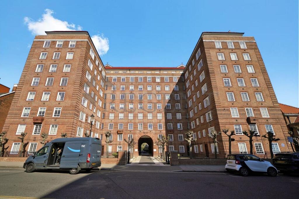 Swan Court