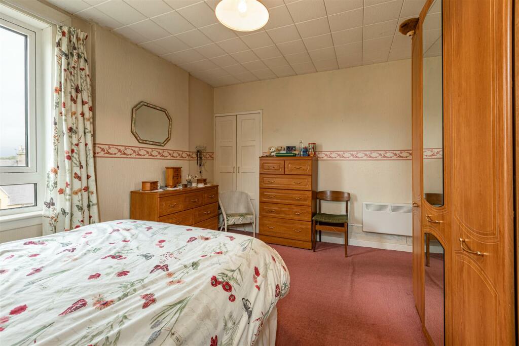 24 Roxburghe Place Newtown 15.JPG