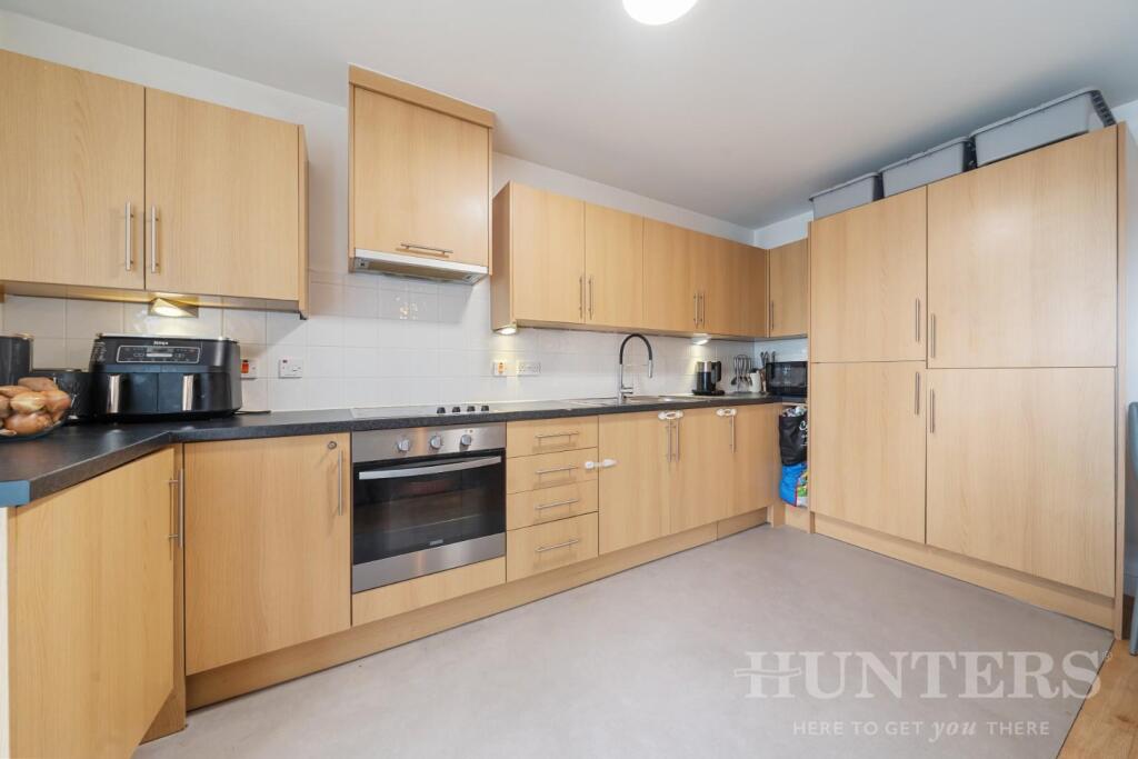 Flat 26, Joshua Court N15 4FR-11.jpg