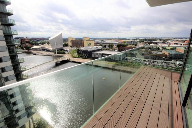 The Lightbox Media City Uk Salford Quays M50