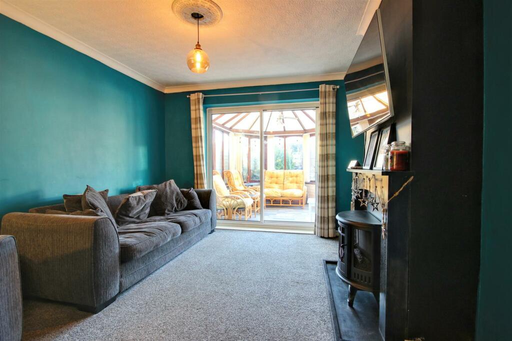 Well presented throughout