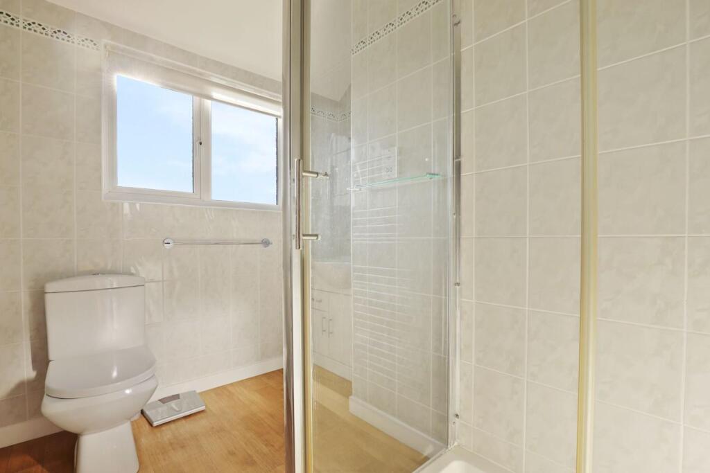 14-5a14JHPropWpen - 47 Clevedon Road - 42 (1)-medi