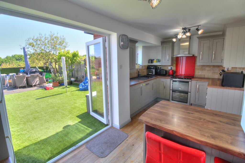 Kitchen Diner