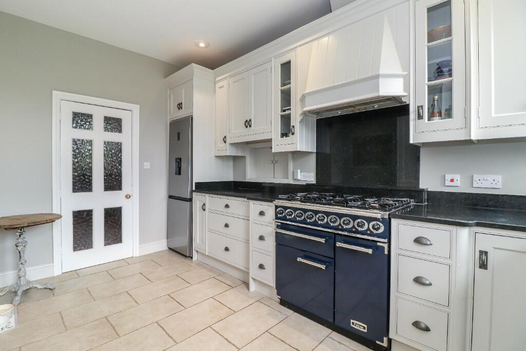 Kitchen/breakfast rm