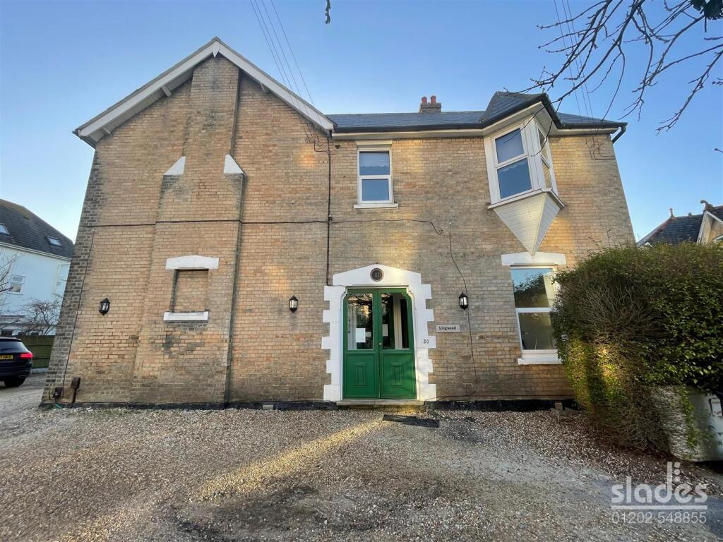 Flat 2 (1).JPG