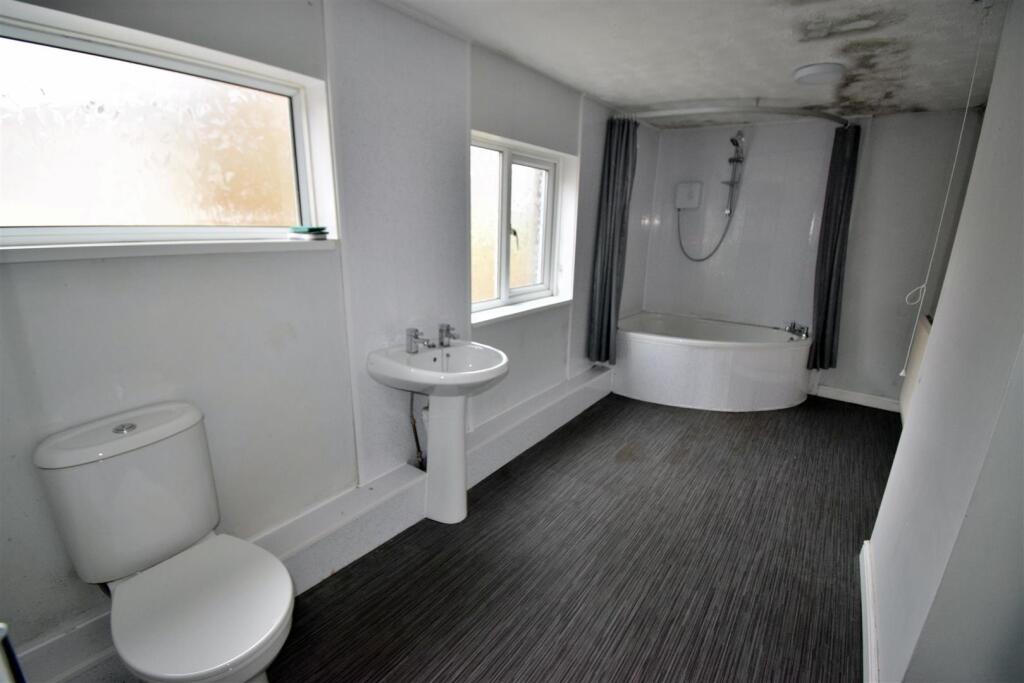 Bathroom WC
