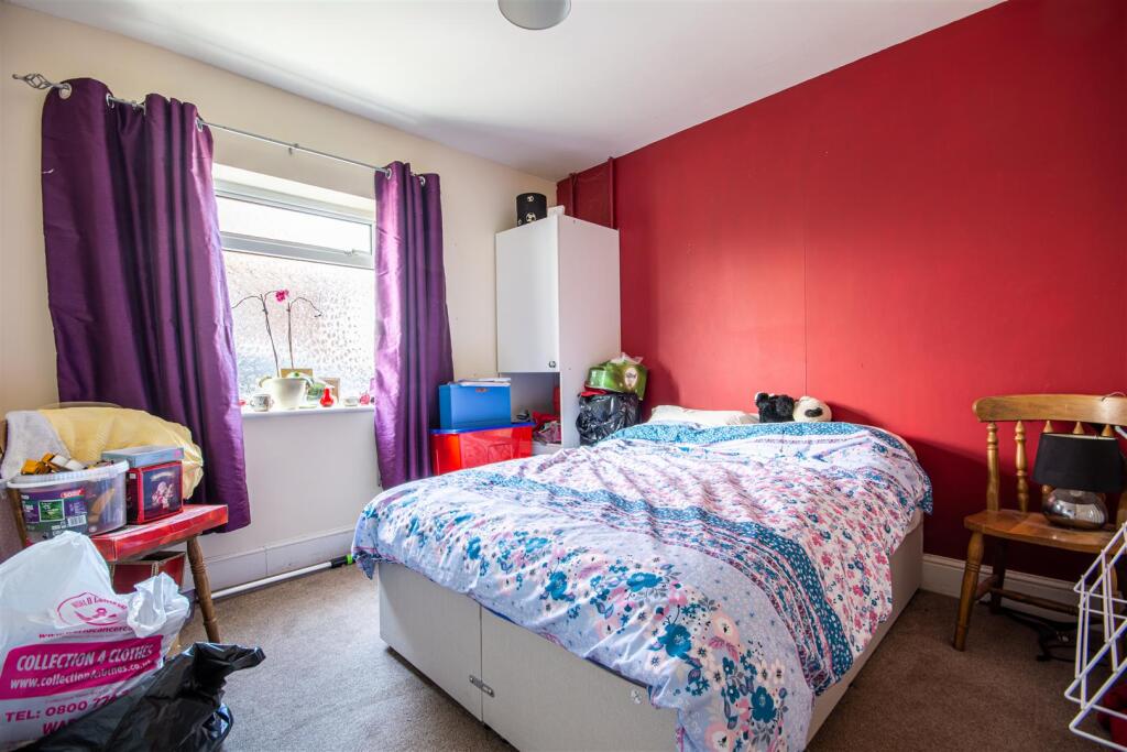 06 - Bed2FINAL.jpg