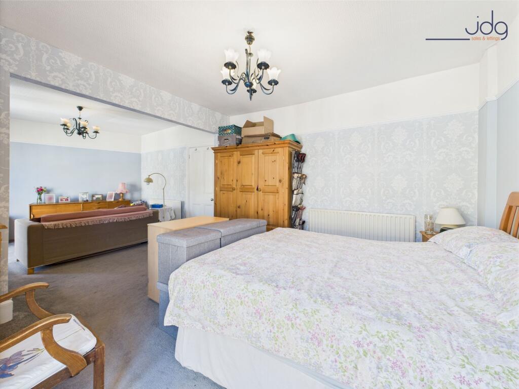 Double Bedroom with Lounge located on the First Floor