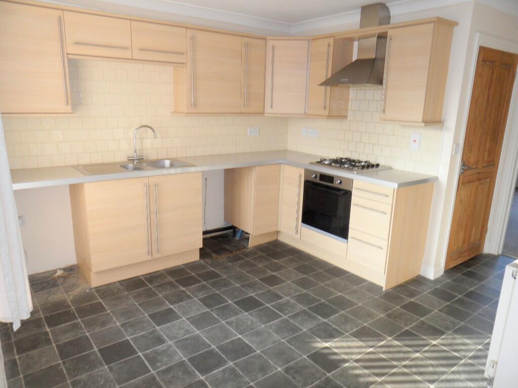 KITCHEN/BREAKFAST RM