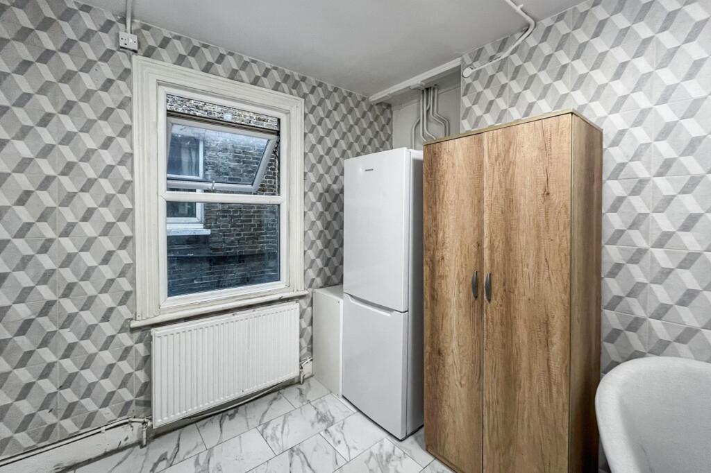 304A High Street, Sutton, Surrey, SM1 1PQ