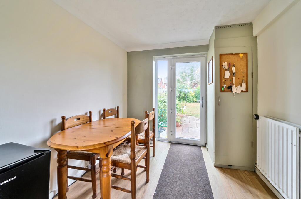 1315689-15-6864fd...