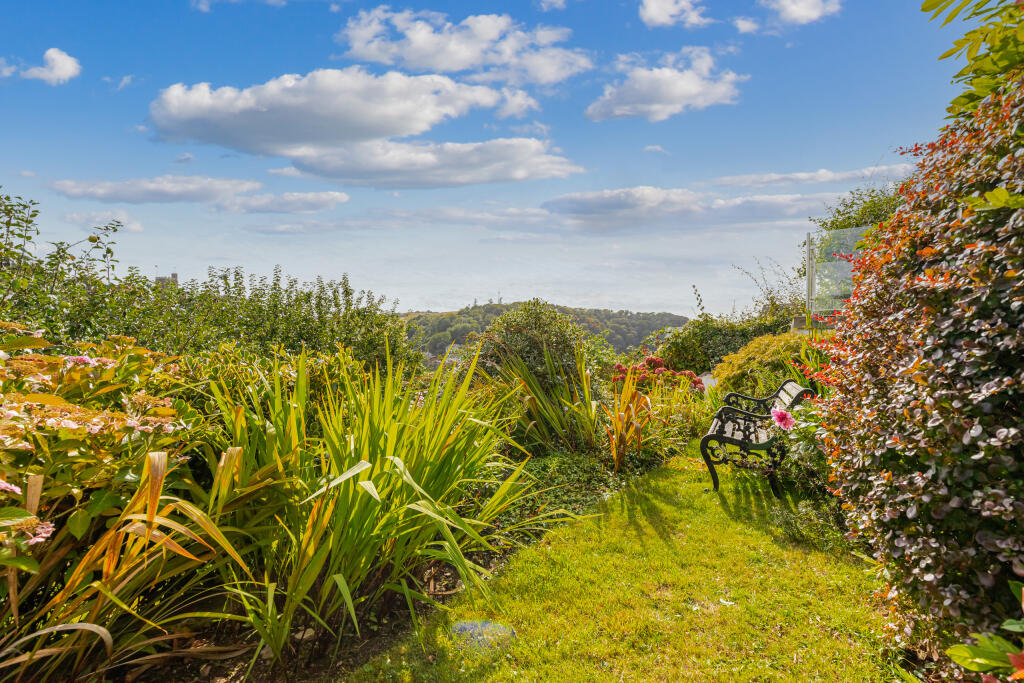 A23 - Kiora 7 Church Park Road Newton Ferrers - 25