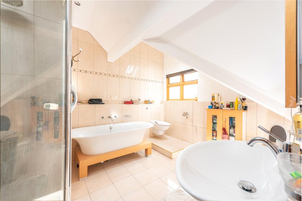 Ensuite Bathroom