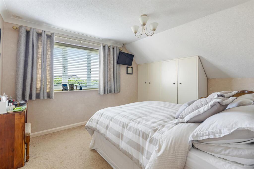 A14 - 14 Crestway, Strete - 250812.jpg