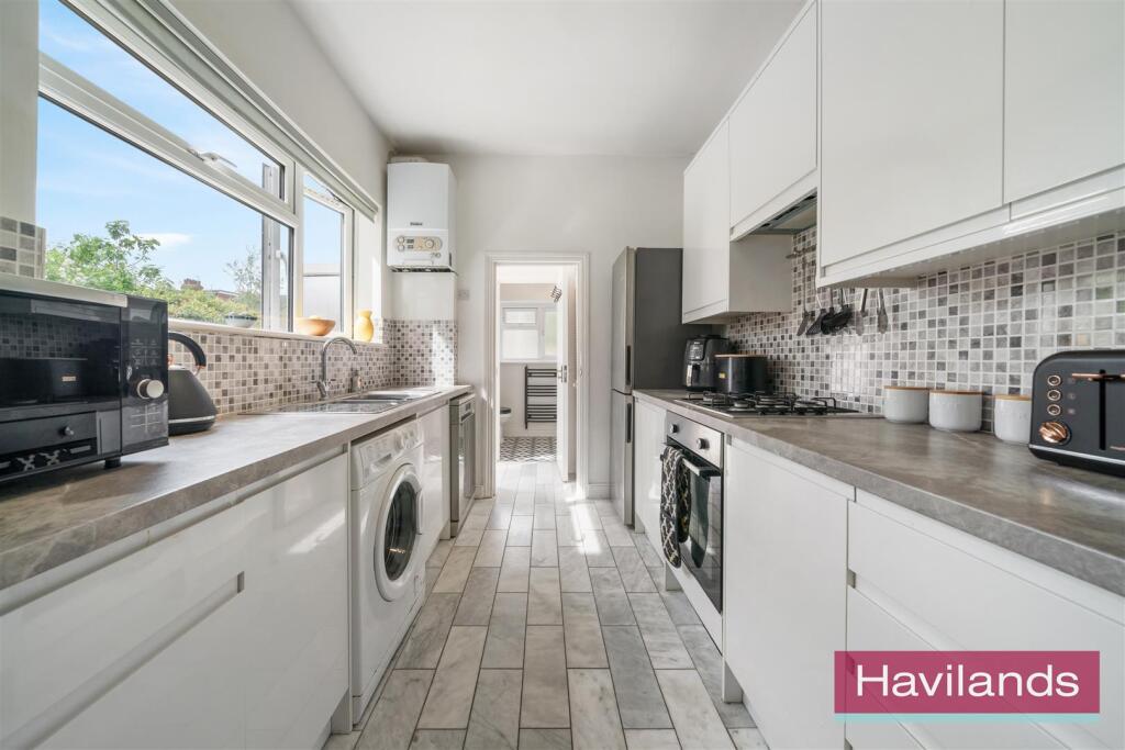 Belsize Avenue-6.jpg