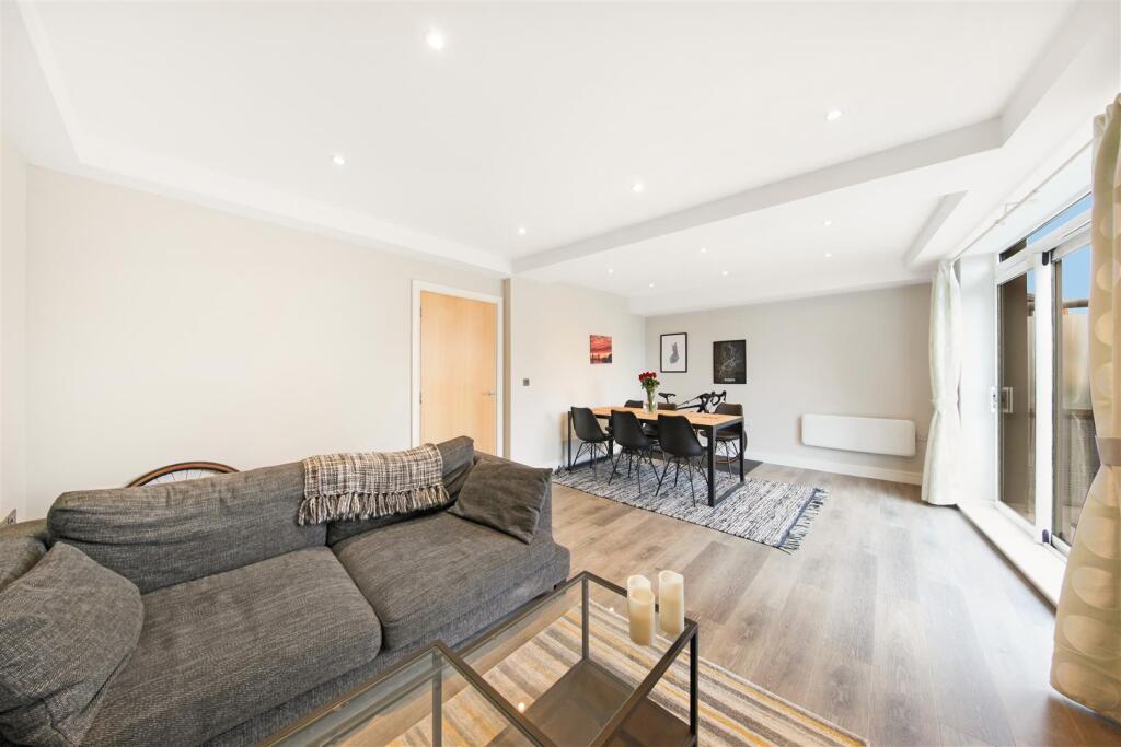 Kingswood Court - vCNwfBeChWdlVxabdvCW.jpg