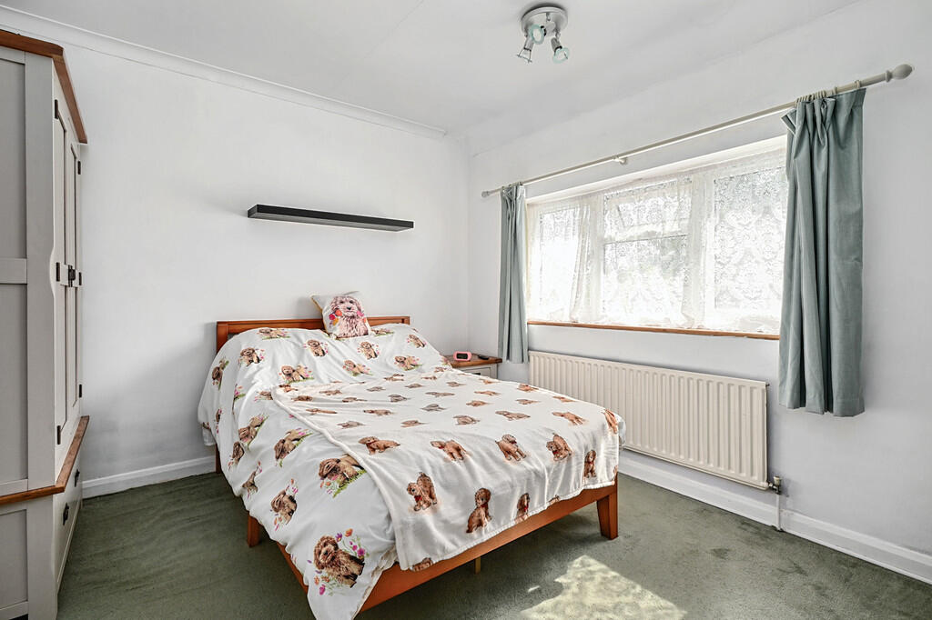 10 Fernhill Close...