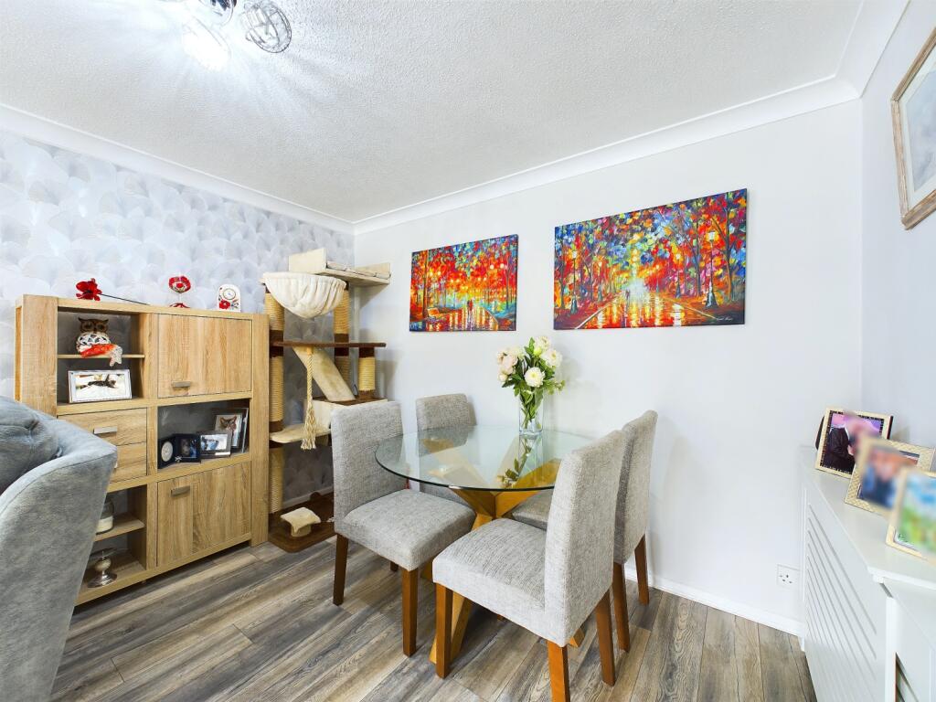 CAM03162G0-PR0178-STILL016