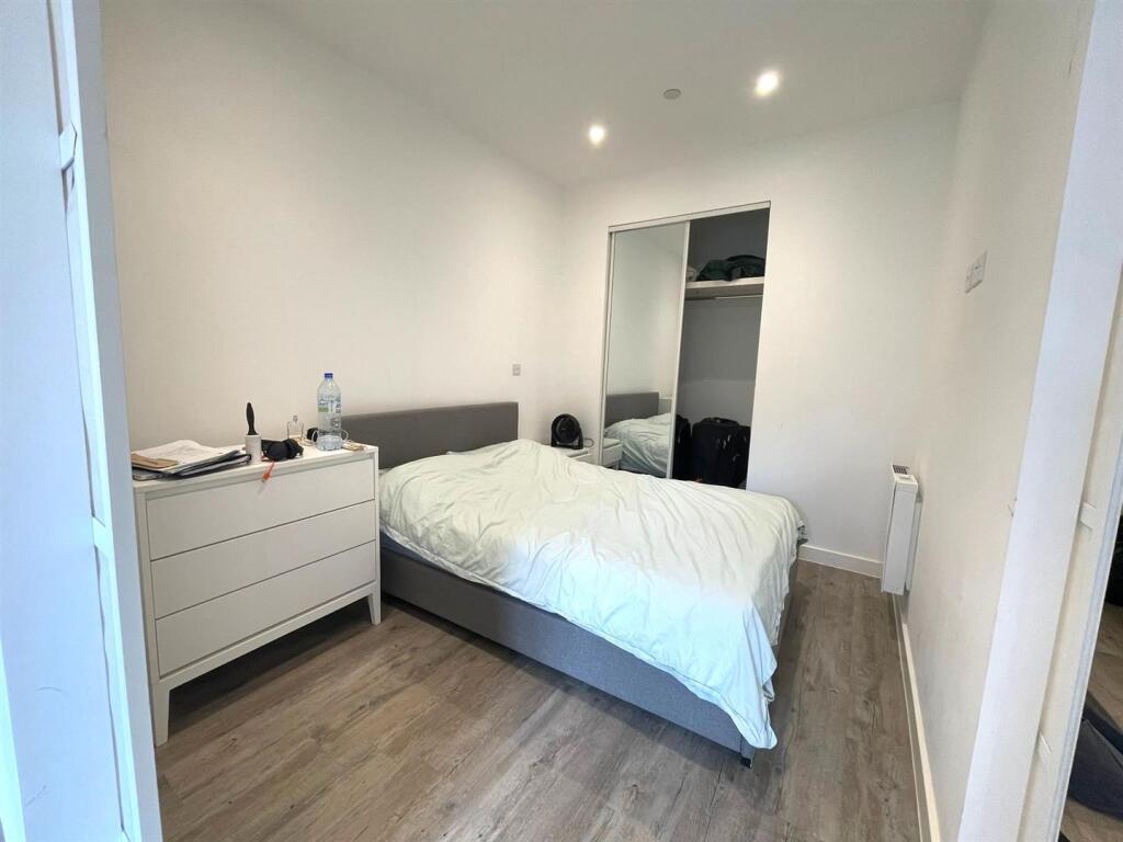Bedroom.jpg