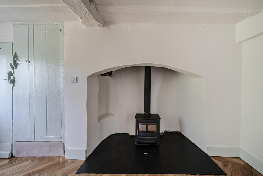 1296525-11-682c71...