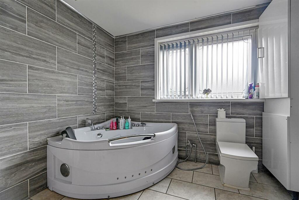 05-328ePHDEA - 17 Sandhill Lane - 016.jpg